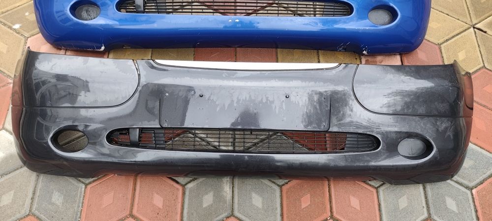 Продам бампера мерседес а170