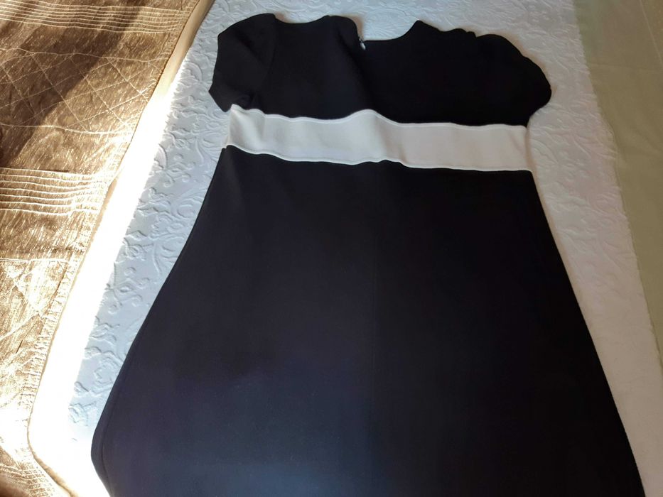 Vestido algodão/malha preto e branco, Corte Fiel, como Novo