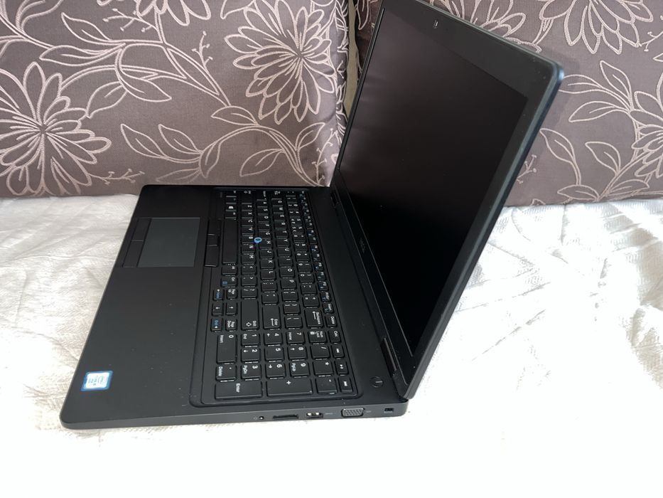Dell Latitude 5580 i5 16 Gb Ram 256 Gb SSD Świetny stan