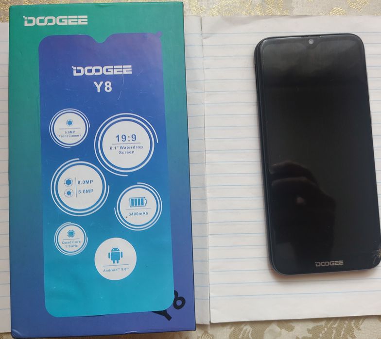Смартфон  Doogee Y8  3/16GB
