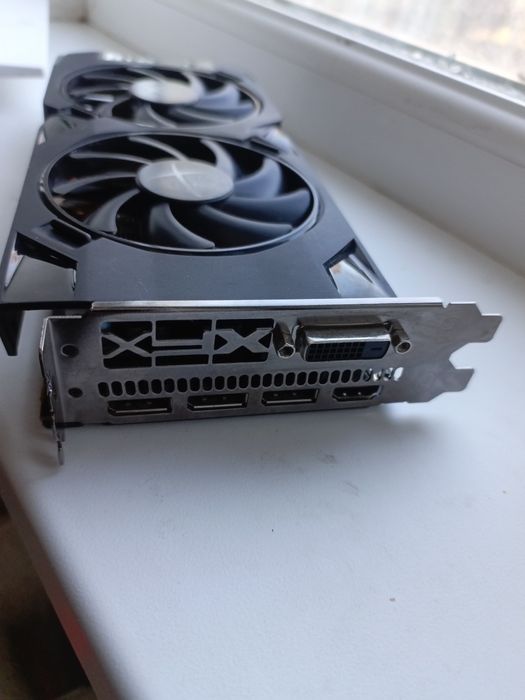 Видео карта  rx 470 4 GB