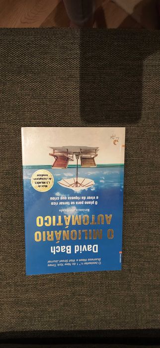 Livros sobre marketing , inteligência artificial , etc
