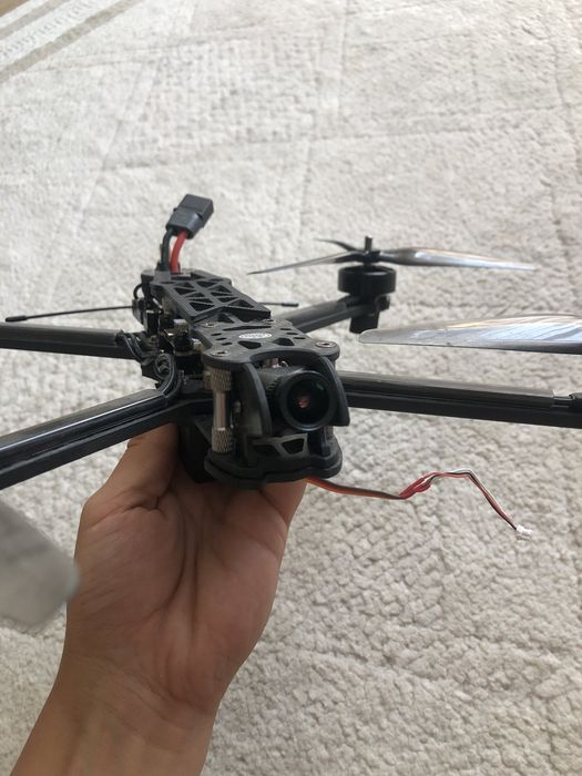 Fpv дрон зі зкидом