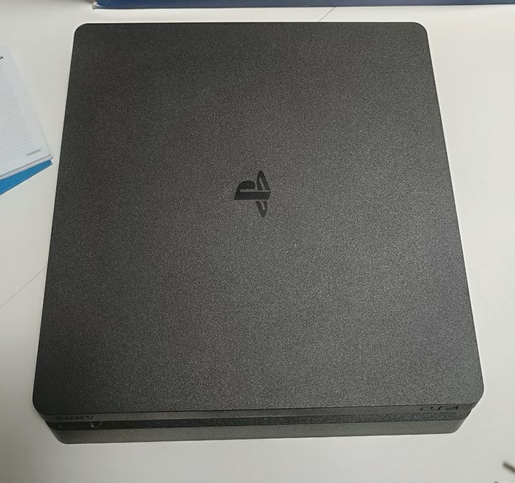 PlayStation 4 1TB