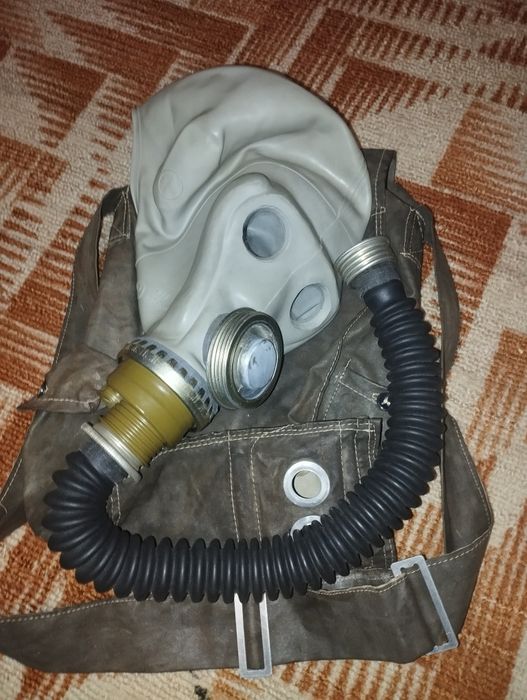 Продам противогаз прв