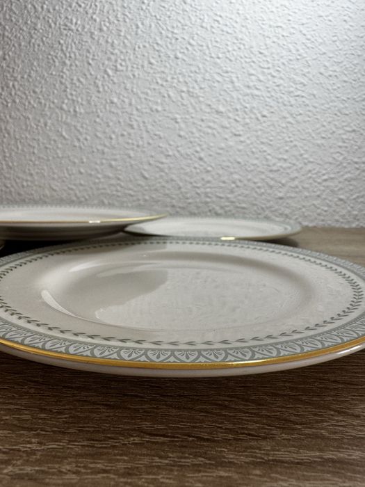 Royal Doulton тарелки