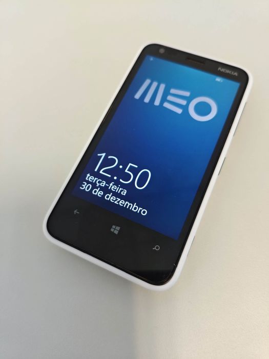 Nokia Lumia 620 - Telemóvel Usado