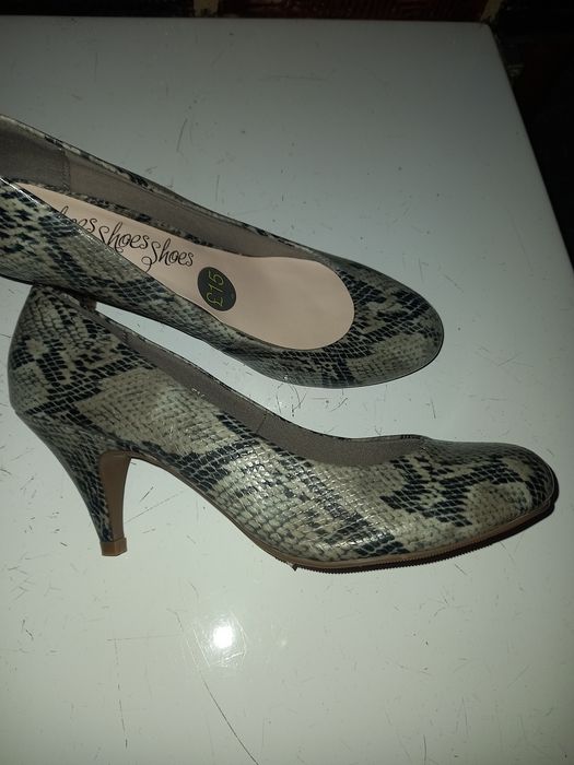 Жіночі туфлі 37 розміра