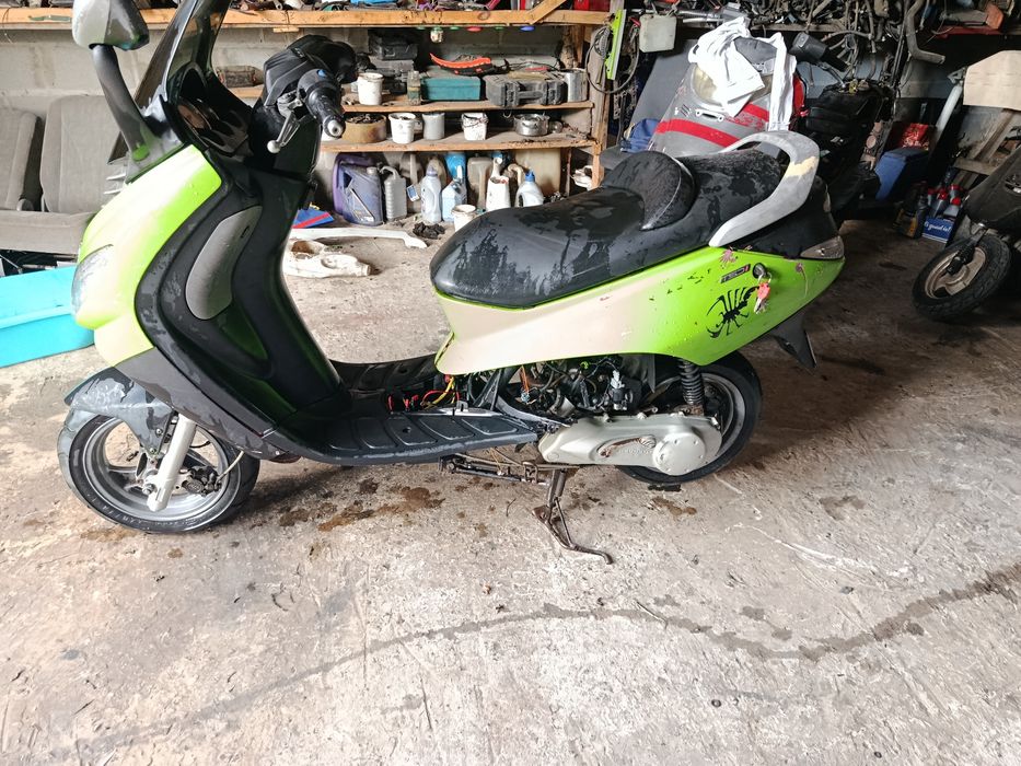 Продам скутер Пежо