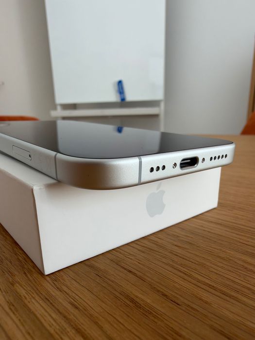 iPhone 17 256 GB biały | Idealny stan | Bateria 100% | Gwarancja