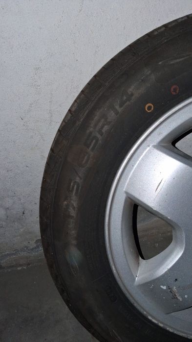 Conjunto de Pneus e Jantes Opel Corsa