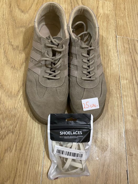 Кеди замшеві, бежево сірі .Устілка 25,5.Нові шнурки в подарунок !