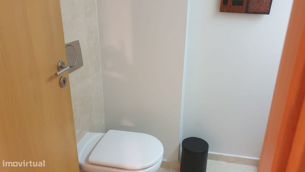 Apartamento T2 em Pico do Salomão- Condomínio fechado com Piscina