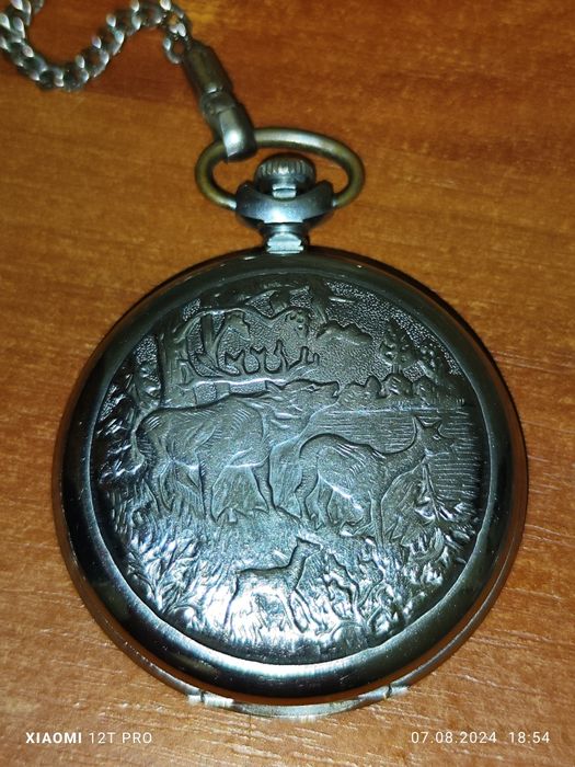 Продам часы карманные молния охота