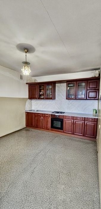 Продам велику 3х к.кв.в Коцюбинському. Жилий стан.Вільна! Облаштована.