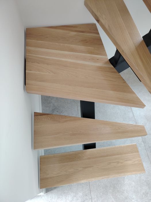 Schody metalowe stalowe stopień debowy