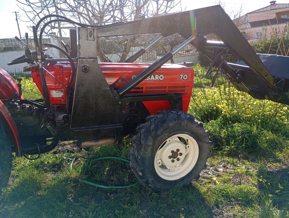 Trator same 70 CV 4x4 com pá frontal