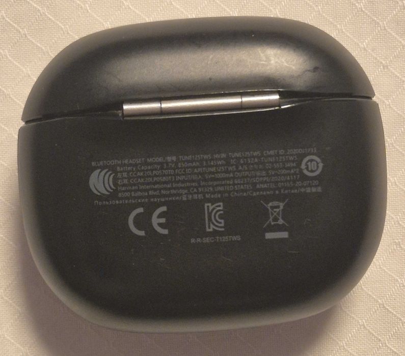 Auriculares Bluetooth True Wireless JBL Tune 125TWS (In Ear - Microfone - Pretos)