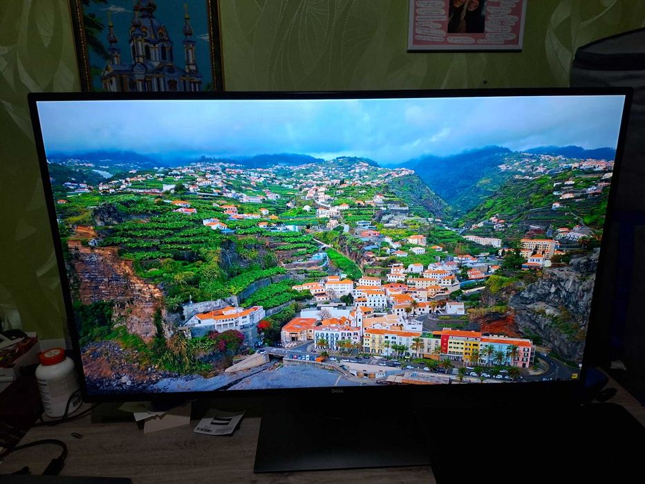 Dell U4320Q 43 Inch 4K UltraSharp IPS Monitor