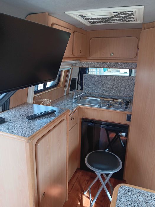 VENDO: AUTOCARAVANA Ford Transit 2.5cm3 85cv Modelo 120VAN TSE-4 Turbo Diesel