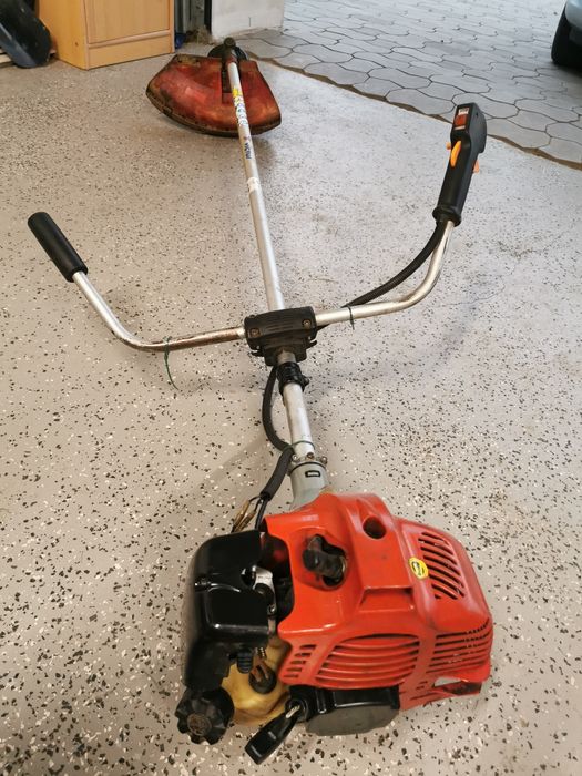 Kosa spalinowa Victus VKS 520