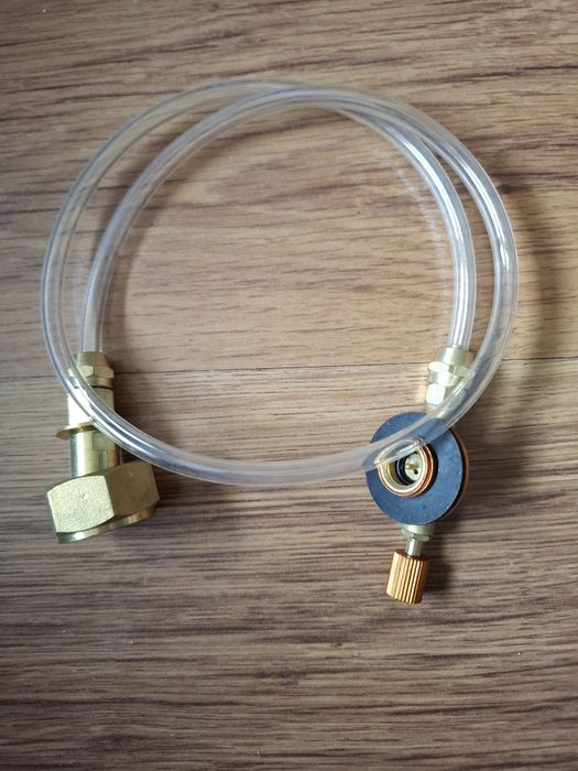 Adapter do napełjiania butli turystycznych