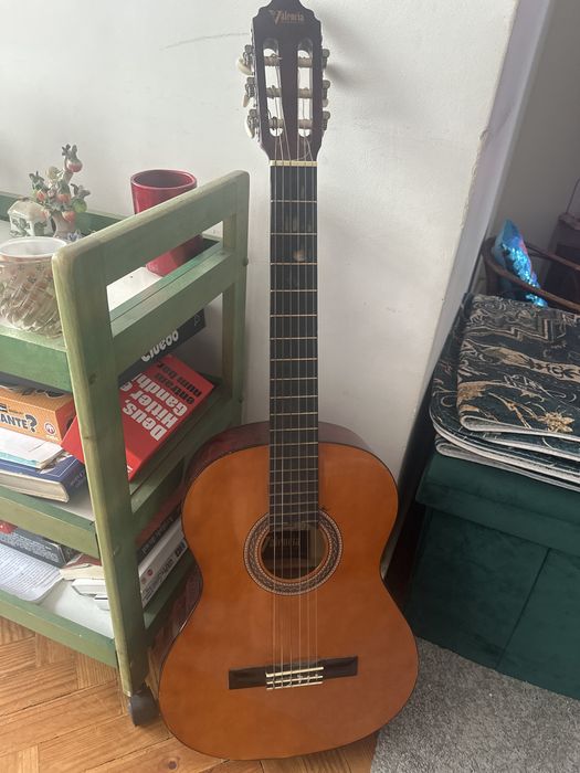 Guitarra Acústica/Violão Valencia