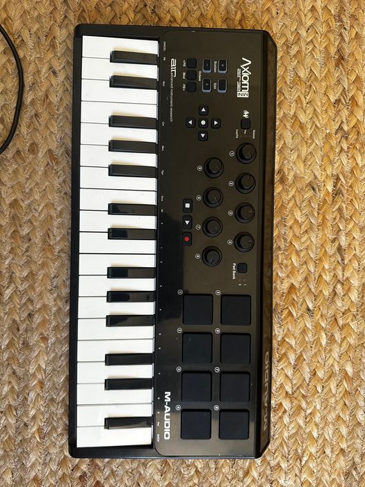 Teclado Midi M-Audio Axiom AIR Mini 32