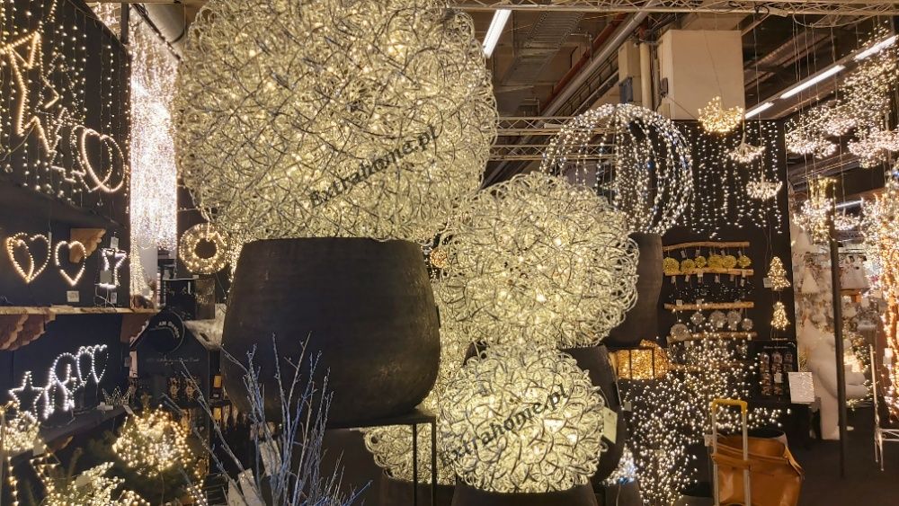 Magia światła to dekoracyjne Kule świetlne z aluminium i led H60 cm