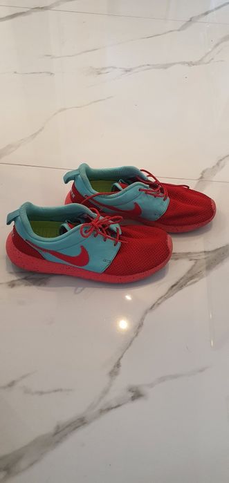 Buty sportowe damskie Nike 37.5