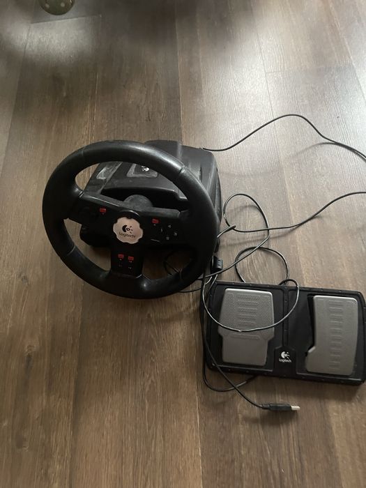 Руль Logitech Formula Vibration Feedback Wheel