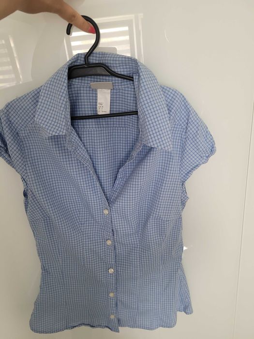 Biurowa taliowana koszula z kolnierzykiem 34 XS H&M.
