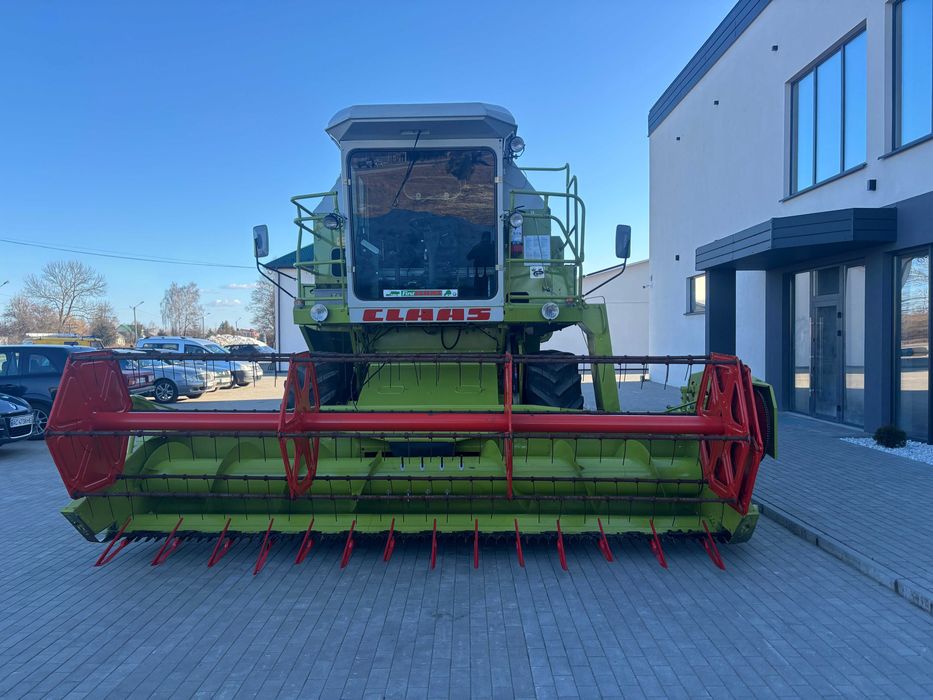 Комбайн Claas Dominator 86
