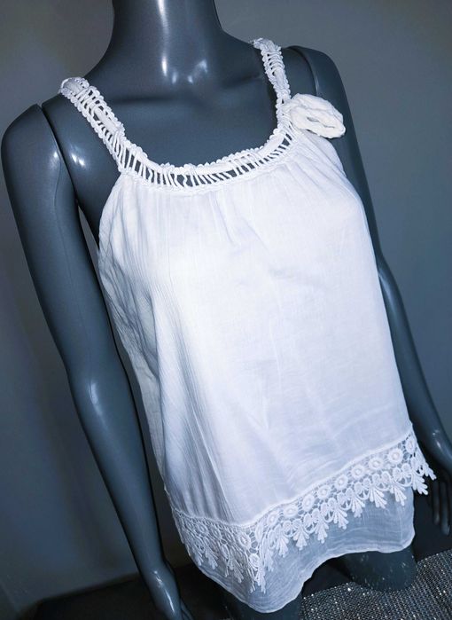 Biała muślinowa bluzka z kokardką boho koronka