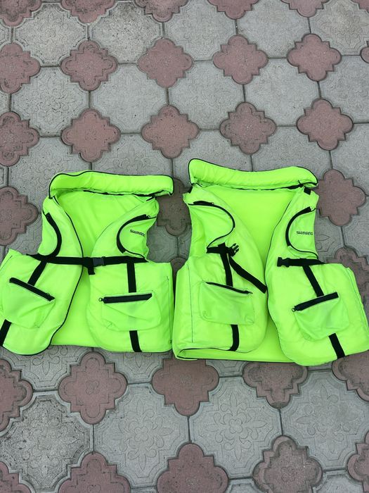 Жилет рятувальний.