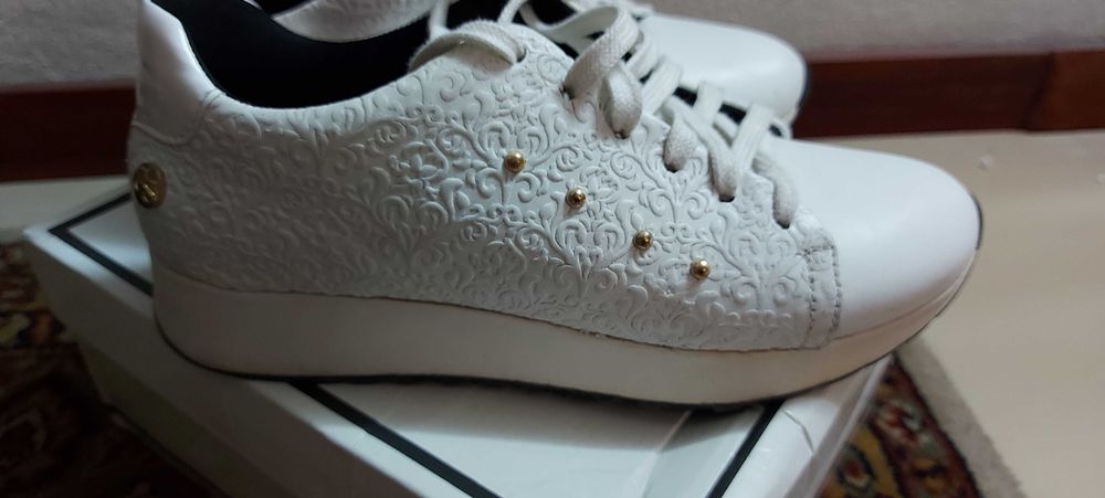 Seaside Leather Shoes
