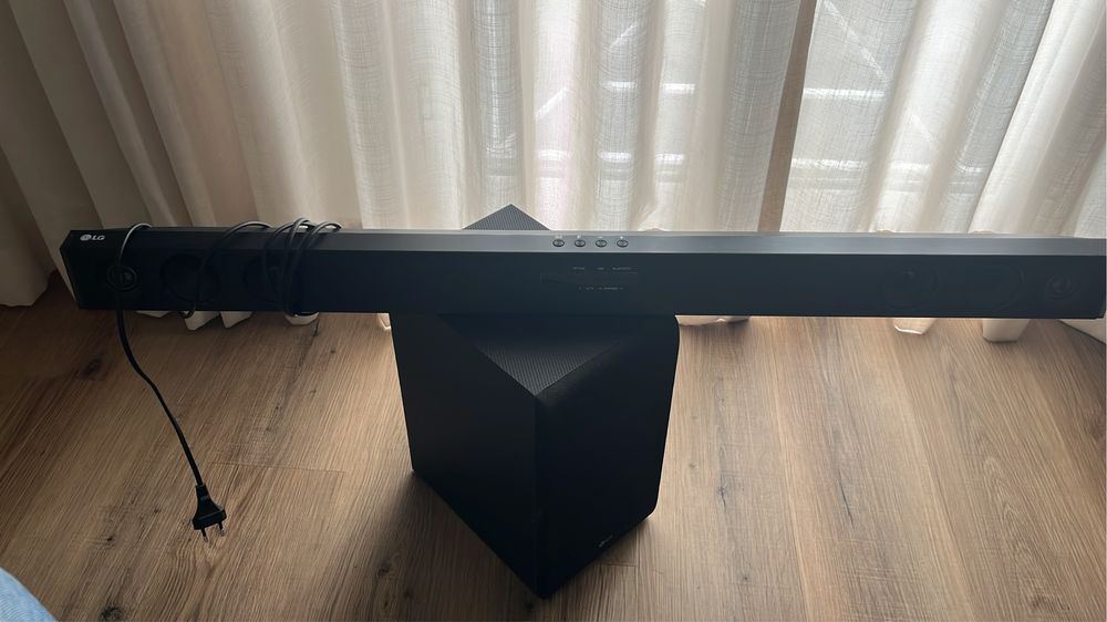 Wireless sound bar LG sj3