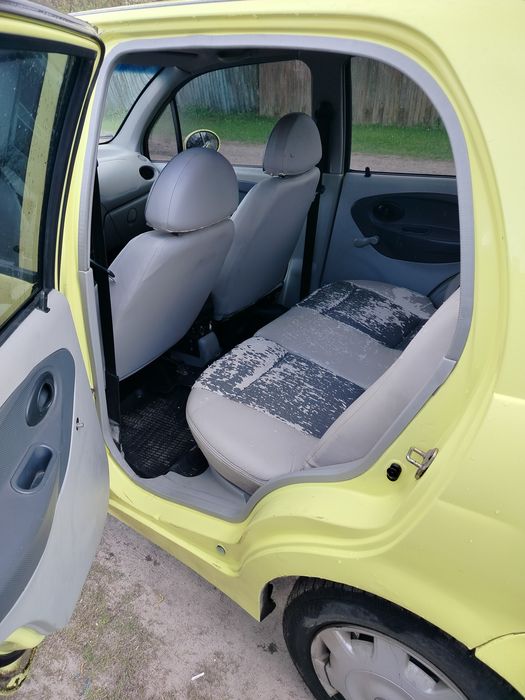 Продам економну автівку