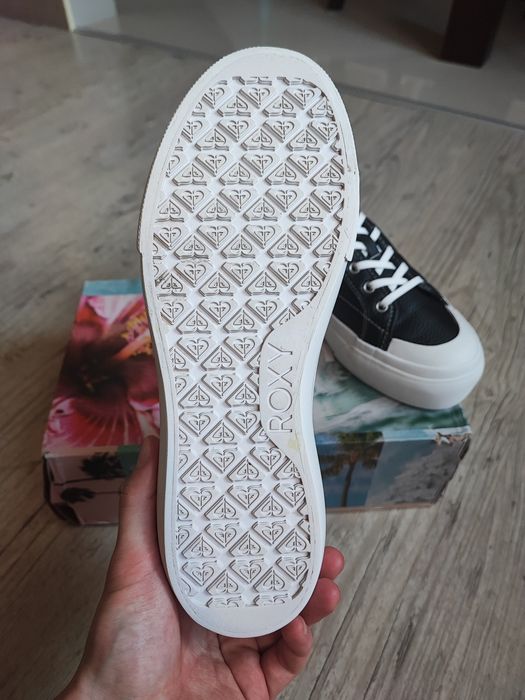 Roxy Cruizer czarne rozmiar 40 wkładka 26 cm niskie
