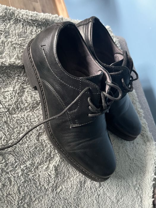 Buty eleganckie dla chlopca