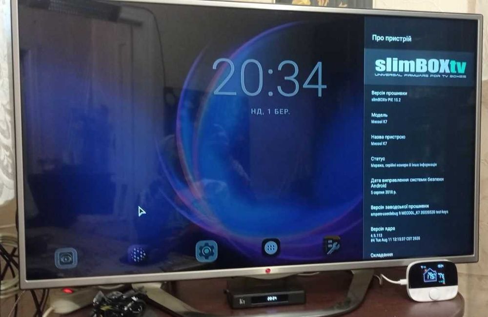 Android Smart TV BOX приставка Mecool K7 4/64 GB з дефектом