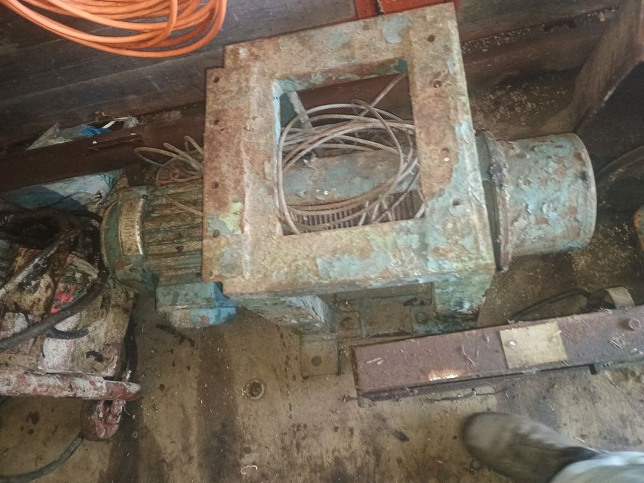 Silnik do wyciągu obornika lub jako wciągarka