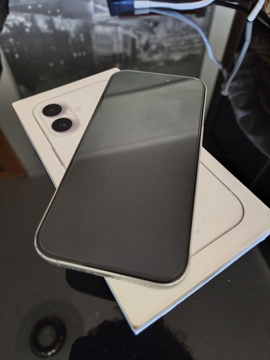 iPhone 16 128gb 91% bateria
