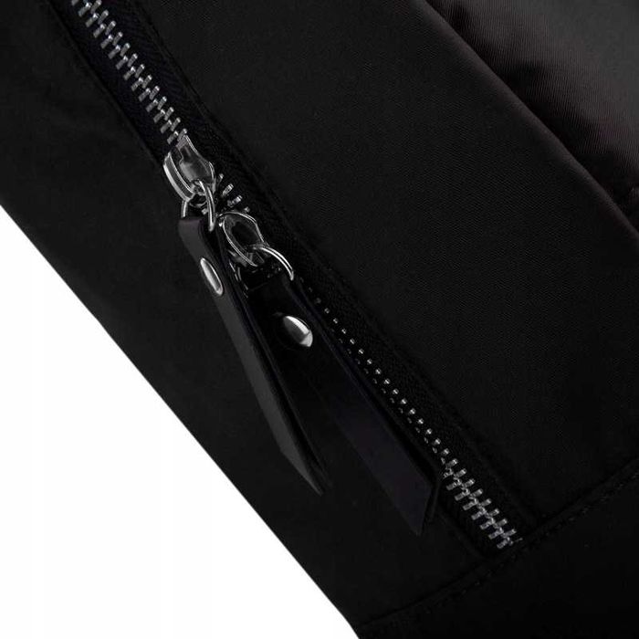 BETLEWSKI miękki plecak damski czarny sportowy pakowny regulowany A4