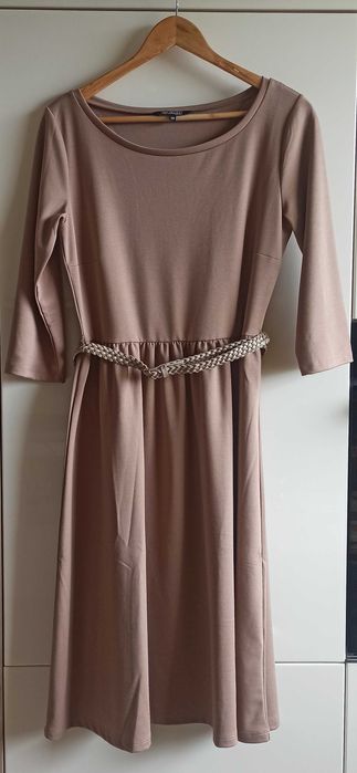 Elegancka sukienka midi cappuccino r. 38 pasek