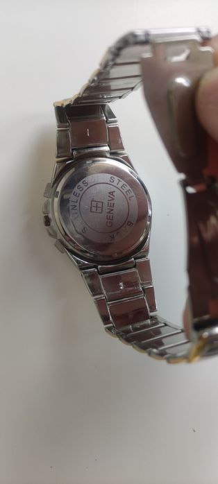 Zegarek analogowy Geneva, złoty kolor