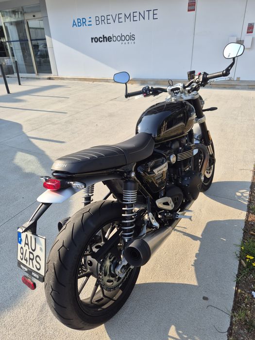 Triumph Speed Twin 1200