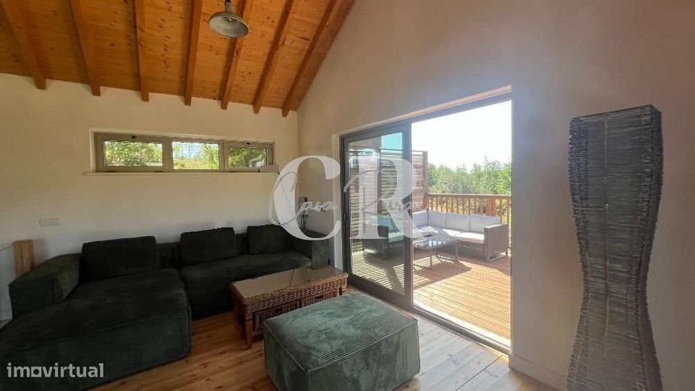 Casa de Pedra Renovada, Ruínas, Riacho, Poços e 15.570m2 de Terreno na