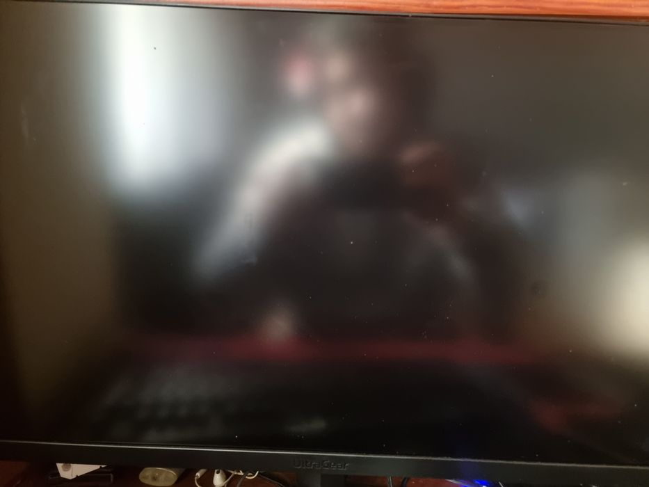 Monitor gaming teclado etc