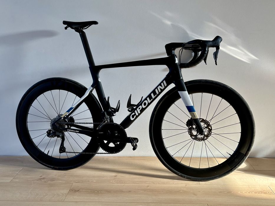 Cipollini Bond2 RAW Carbon – Di2 – Koła Vinci Rapid 60mm - GWARANCJA